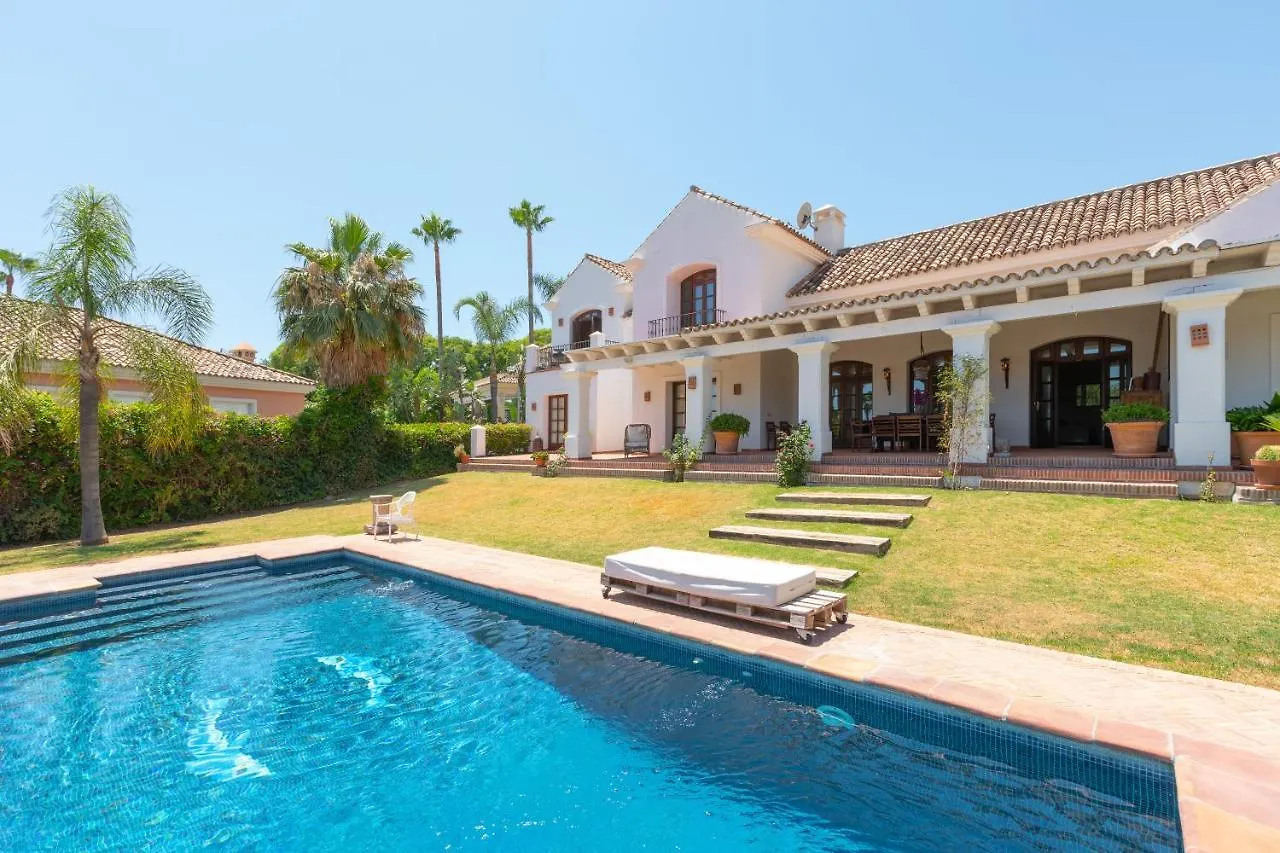 Villa Casa Sol. Encantadora Villa Con Piscina Marbella