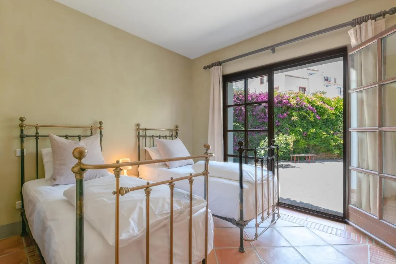Villa Casa Sol. Encantadora Villa Con Piscina Marbella